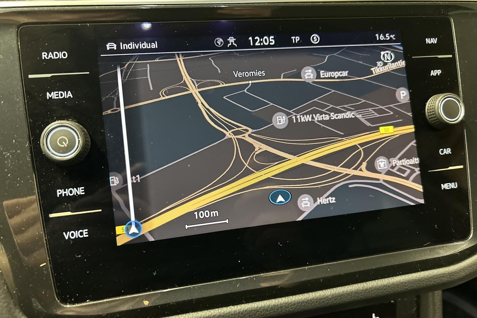 Volkswagen Tiguan iso kuva 19