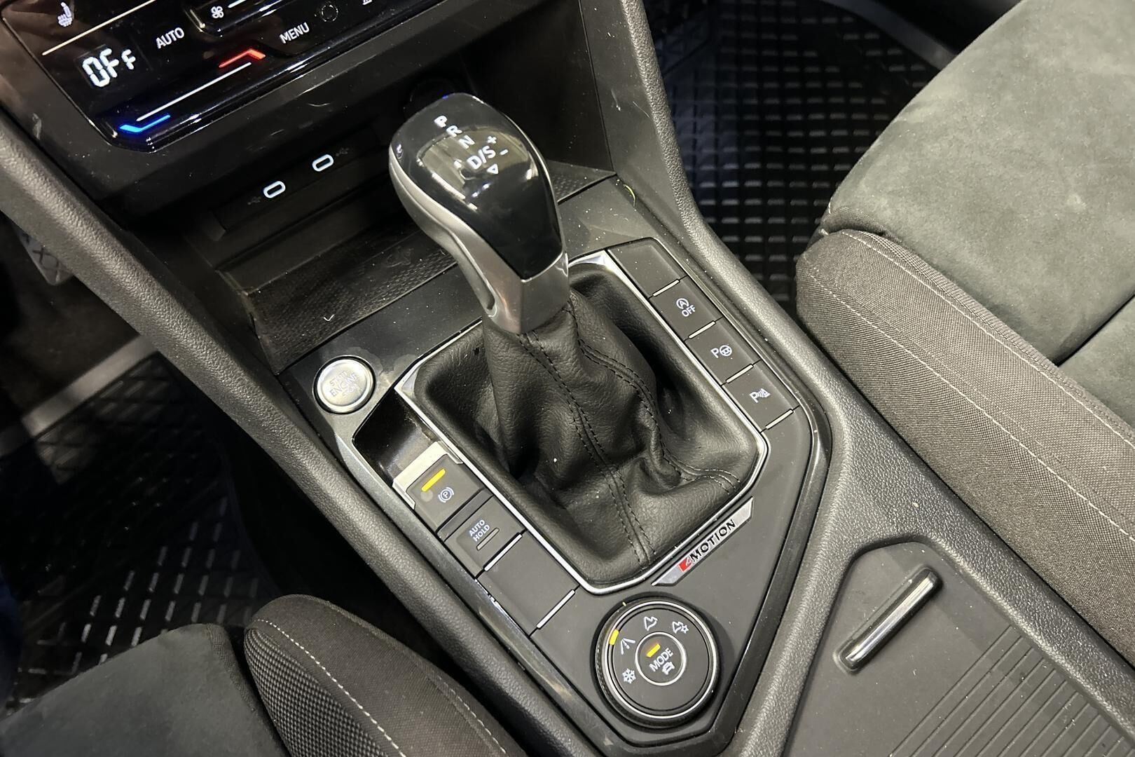 Volkswagen Tiguan iso kuva 22