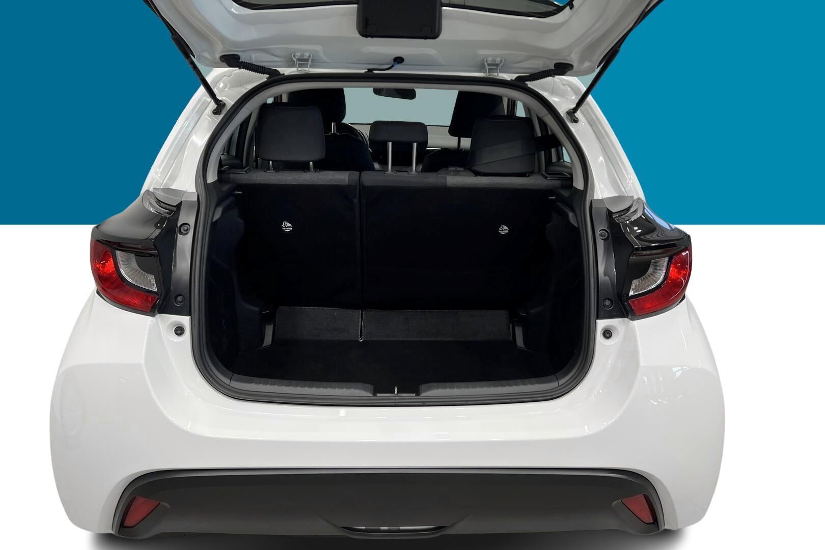 Toyota Yaris iso kuva 12