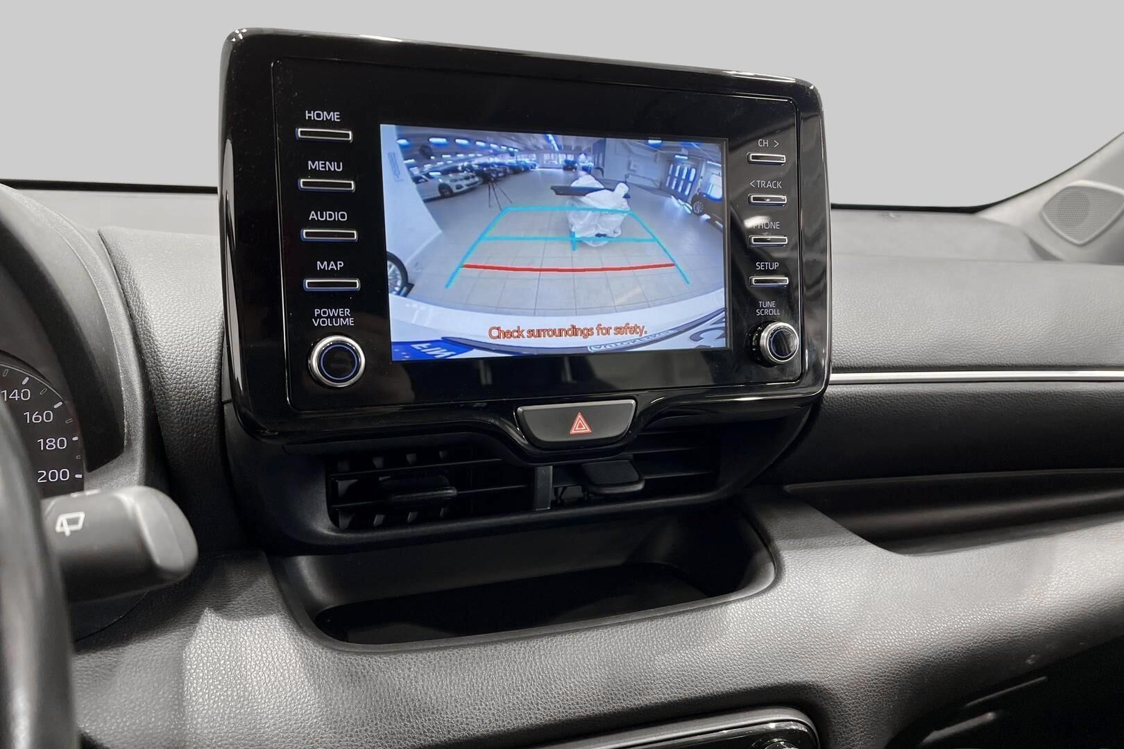 Toyota Yaris iso kuva 15