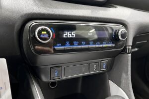 Toyota Yaris esikatselu 16