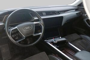Audi e-tron esikatselu 1