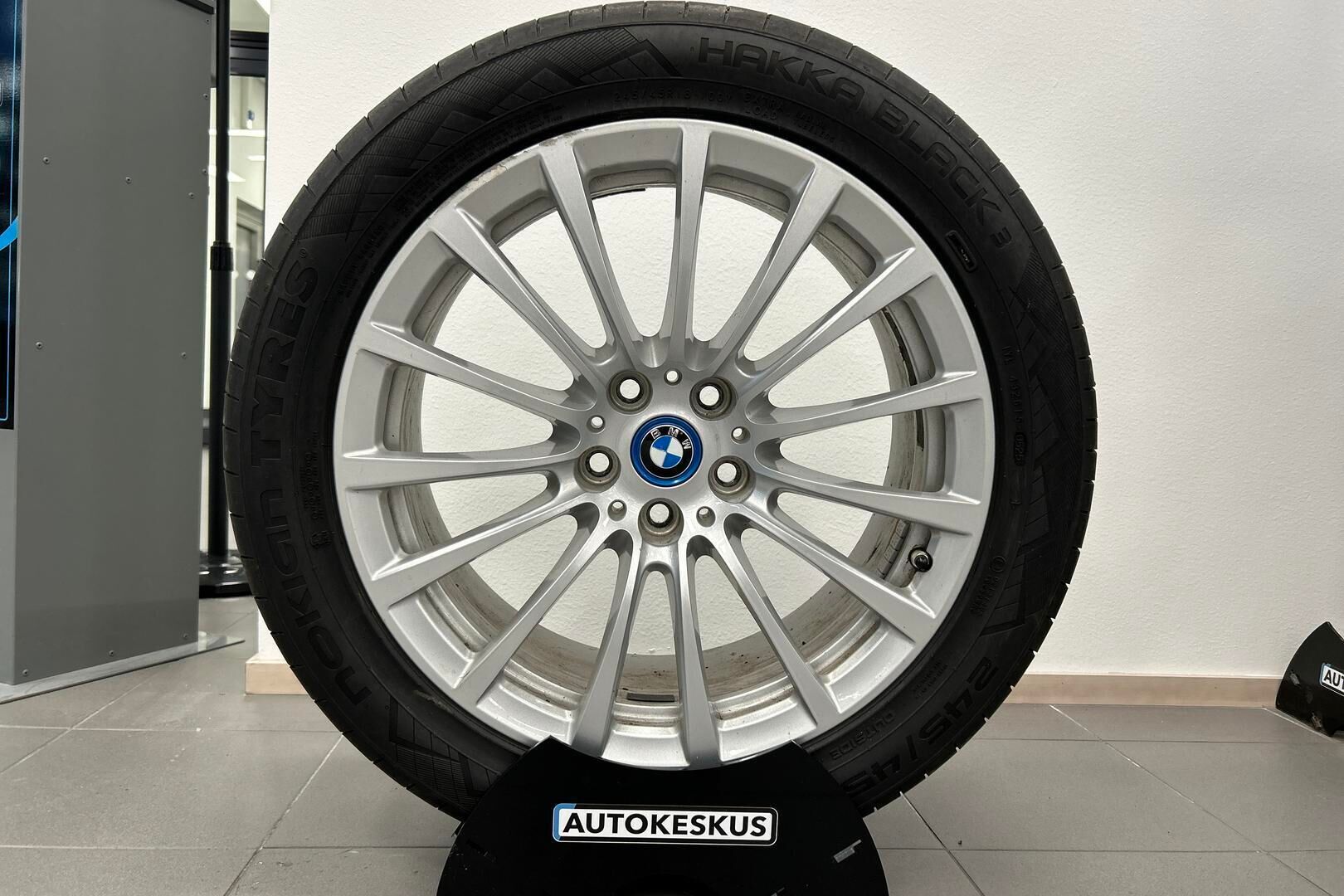 BMW 5-SARJA iso kuva 11