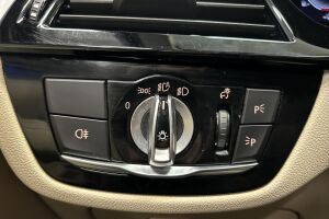 BMW 5-SARJA esikatselu 19