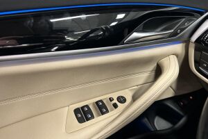 BMW 5-SARJA esikatselu 20