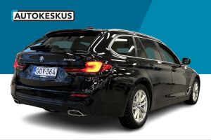 BMW 5-SARJA esikatselu 31