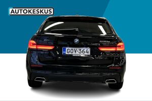 BMW 5-SARJA esikatselu 32
