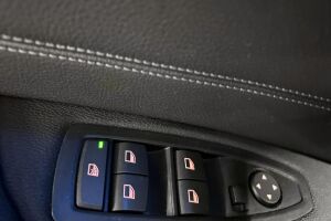BMW X1 esikatselu 26