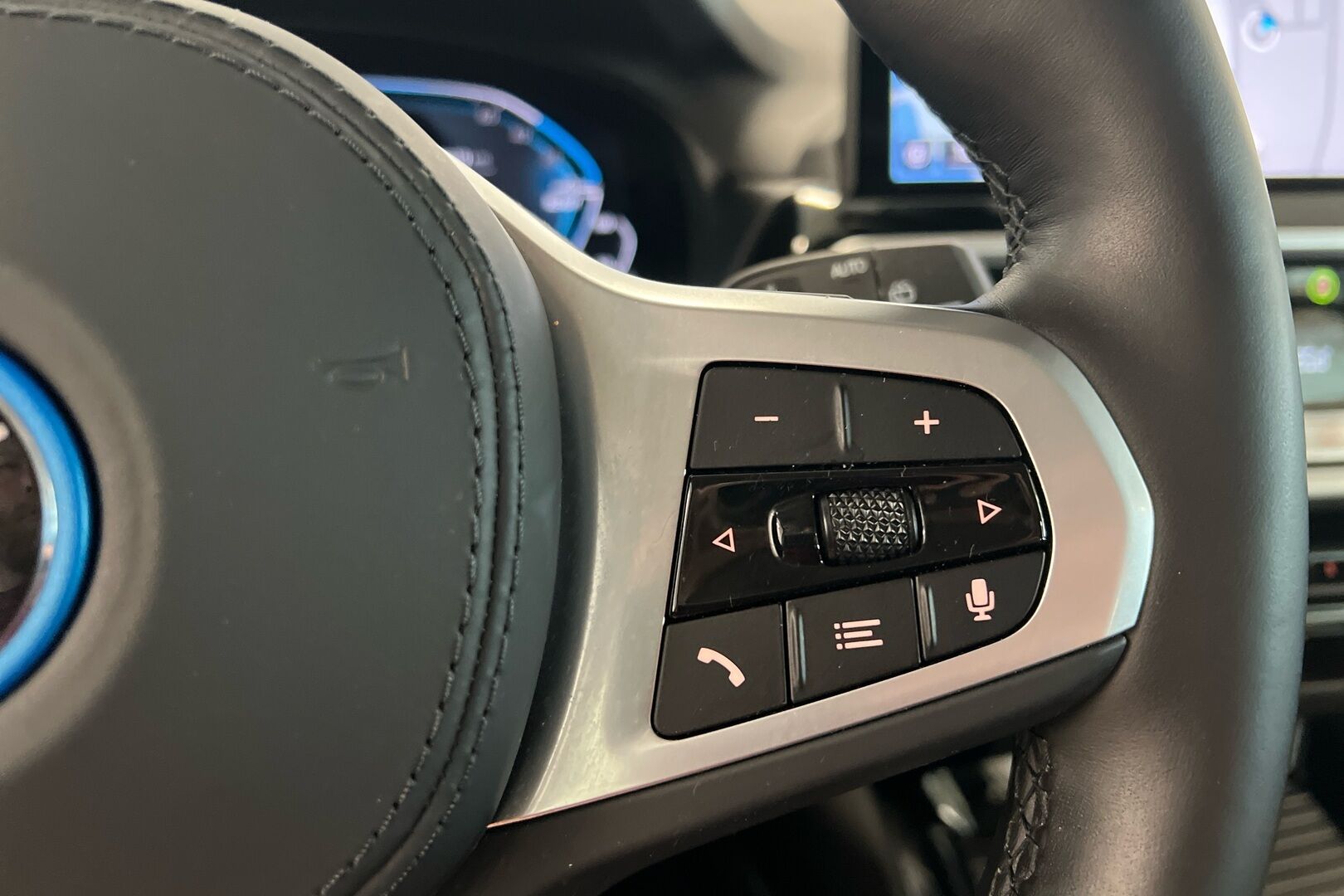BMW X3 iso kuva 16
