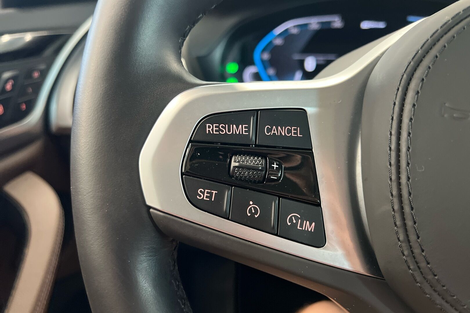 BMW X3 iso kuva 17