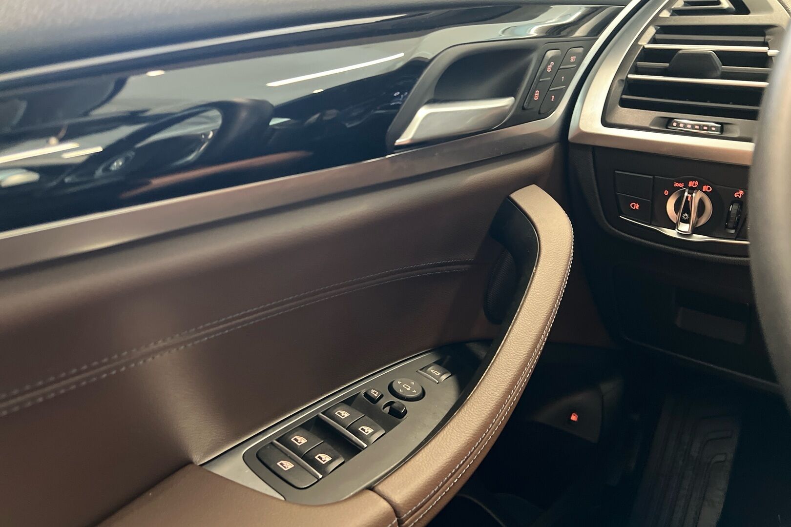 BMW X3 iso kuva 18