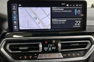 BMW iX3 esikatselu 12