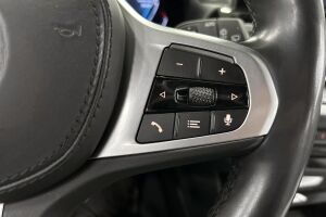 BMW iX3 esikatselu 21