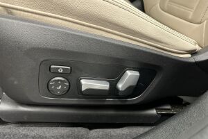 BMW iX3 esikatselu 25