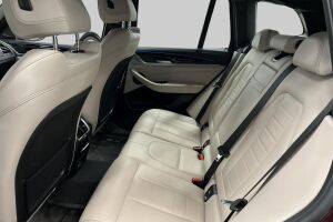 BMW iX3 esikatselu 7