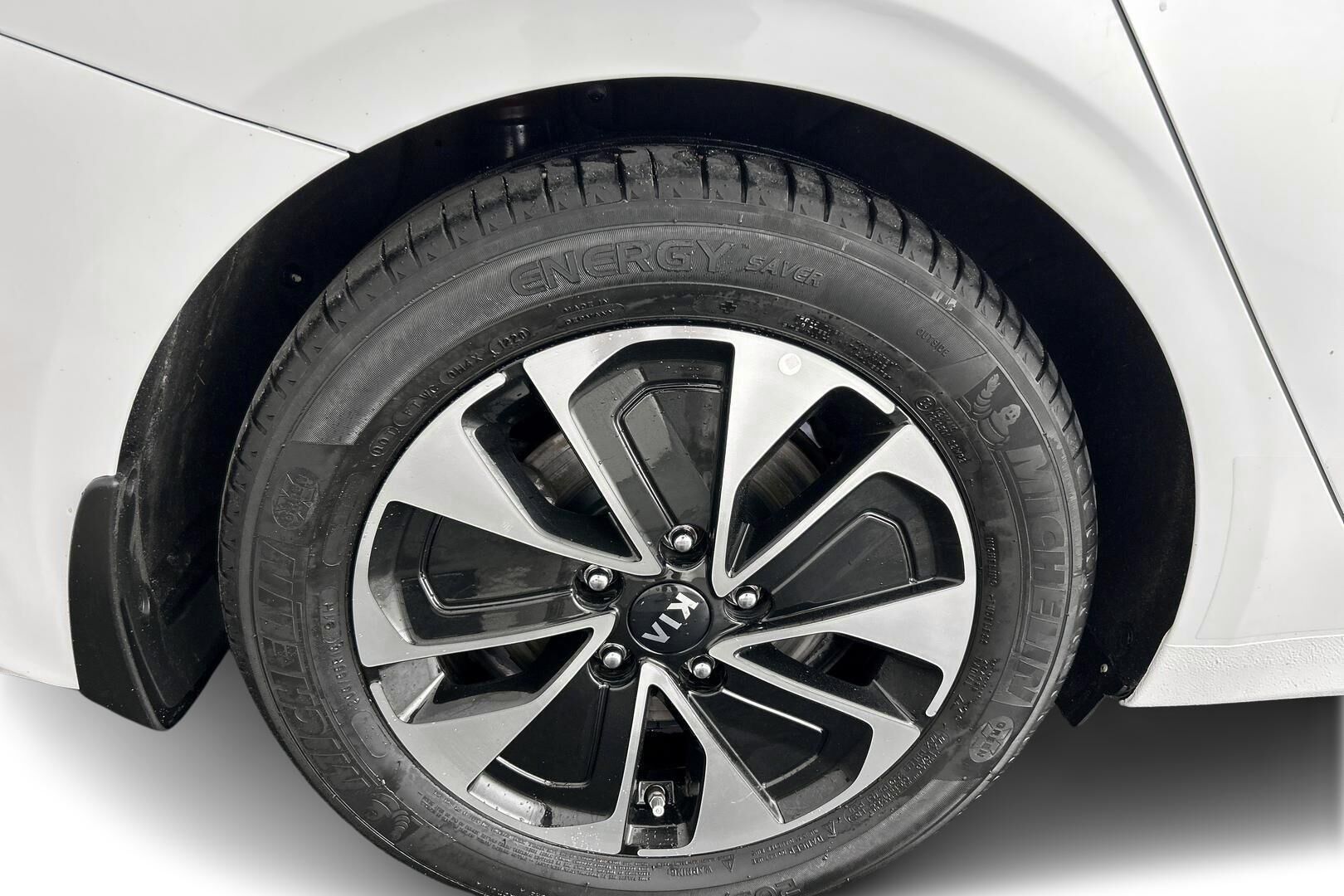 Kia Ceed iso kuva 12