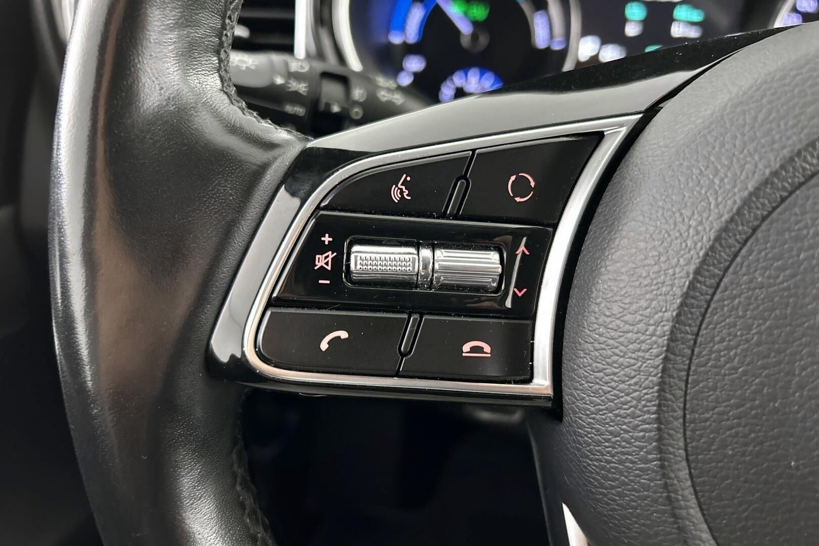 Kia Ceed iso kuva 23
