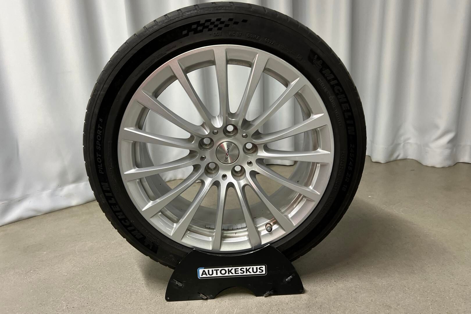 BMW 5-sarja iso kuva 19