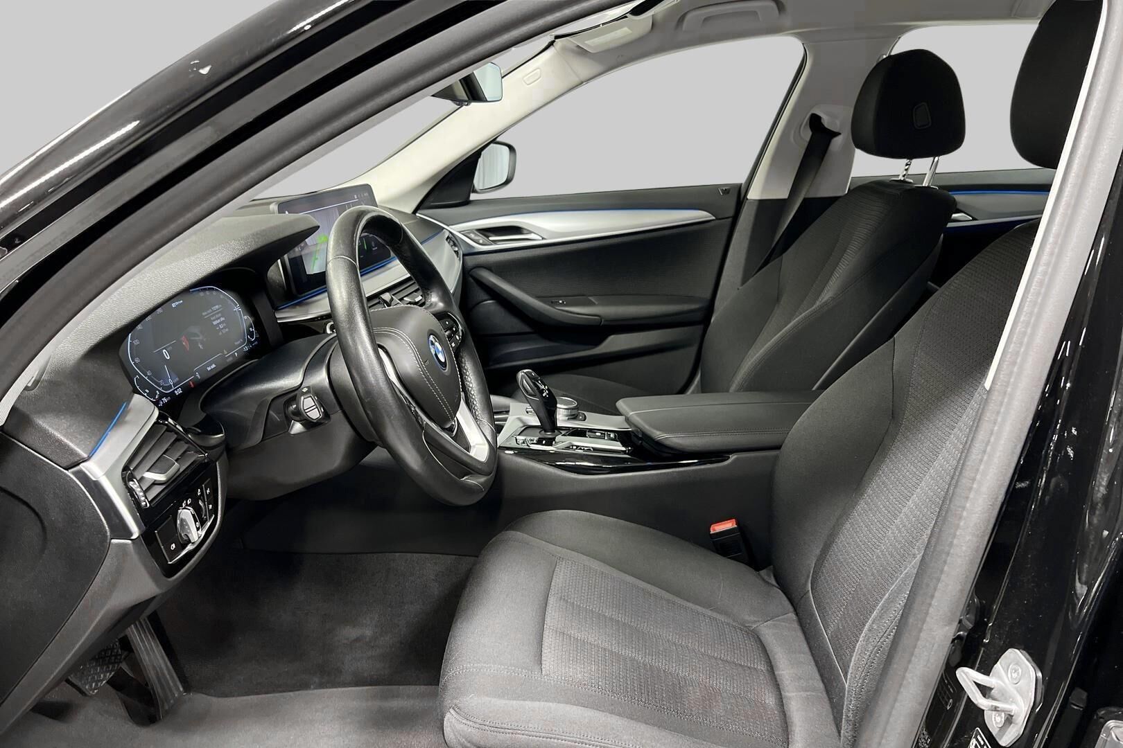 BMW 5-sarja iso kuva 7