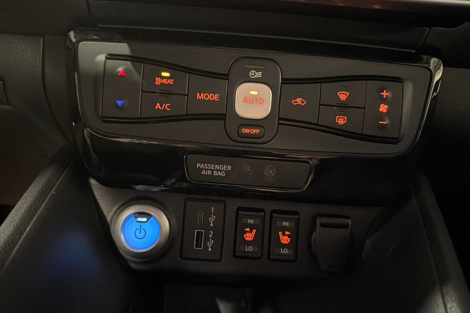 Nissan Leaf iso kuva 30