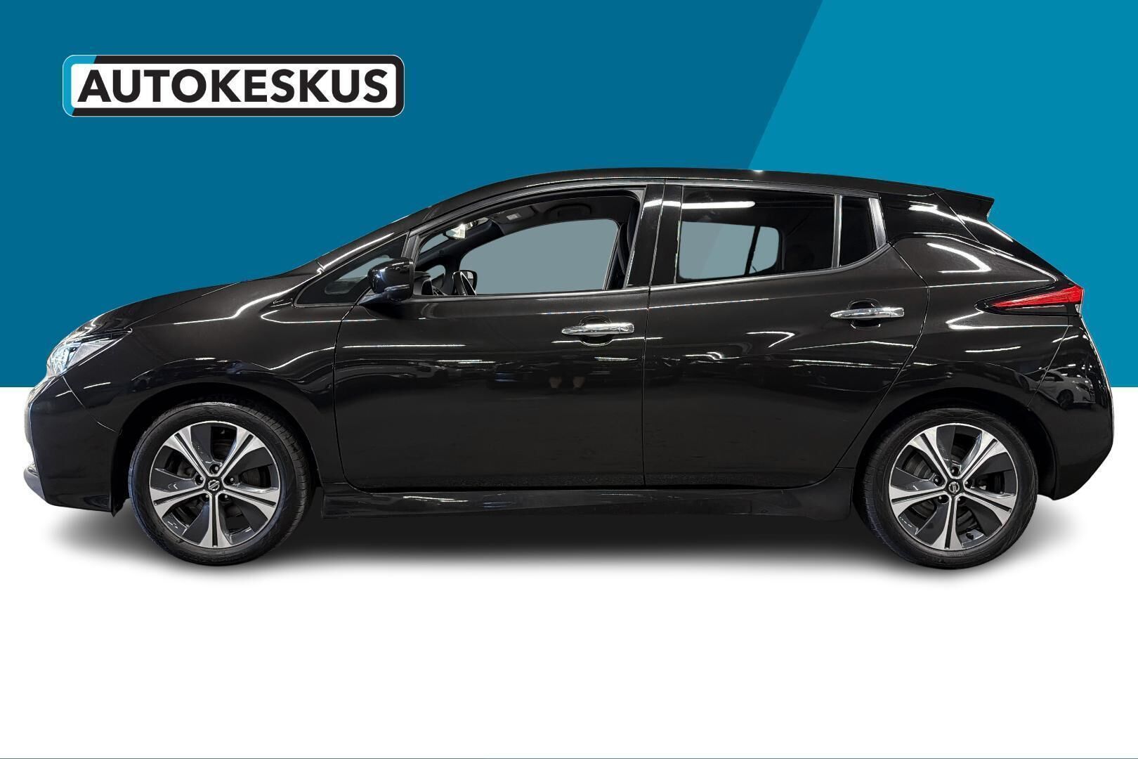 Nissan Leaf iso kuva 8
