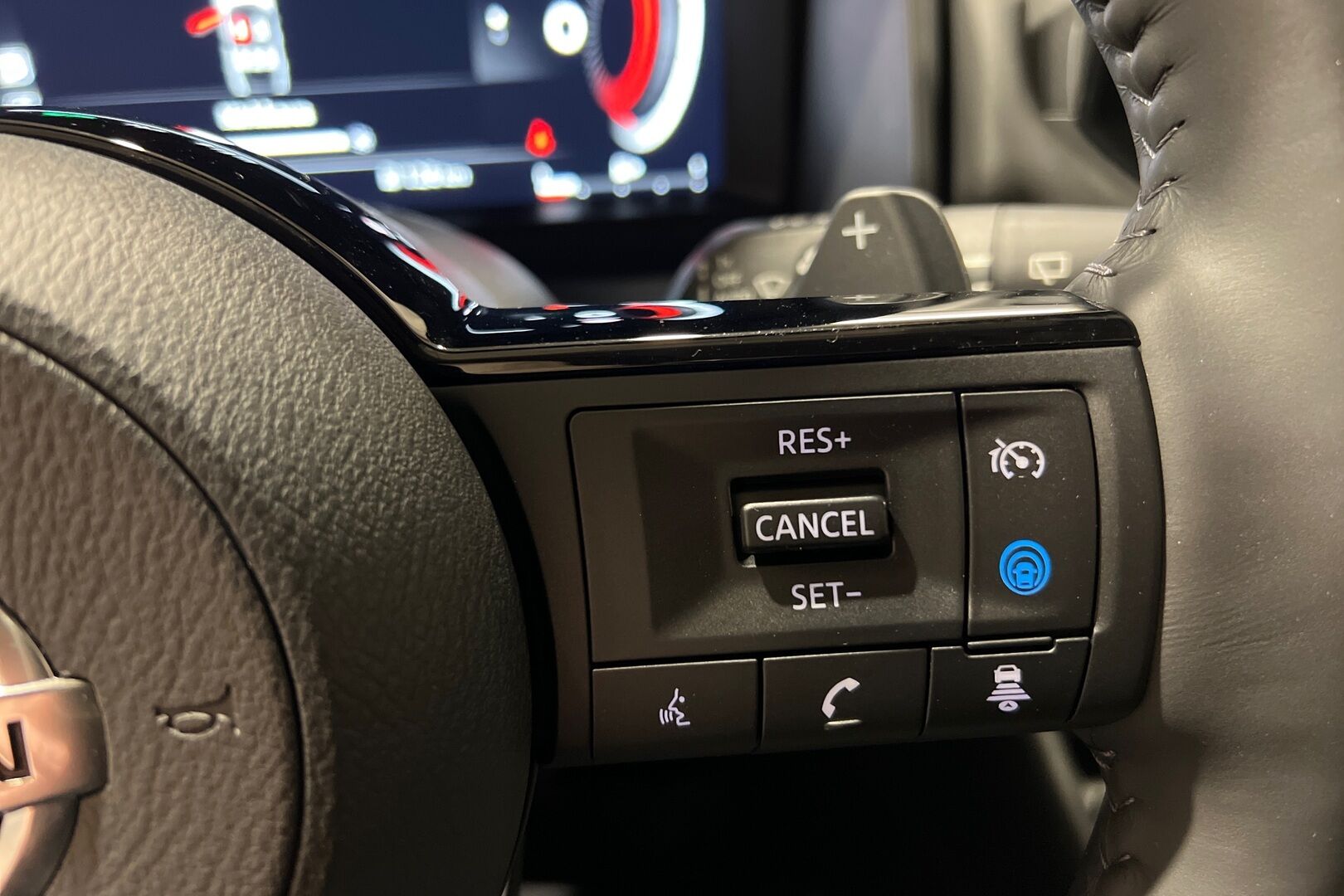 Nissan Qashqai iso kuva 12