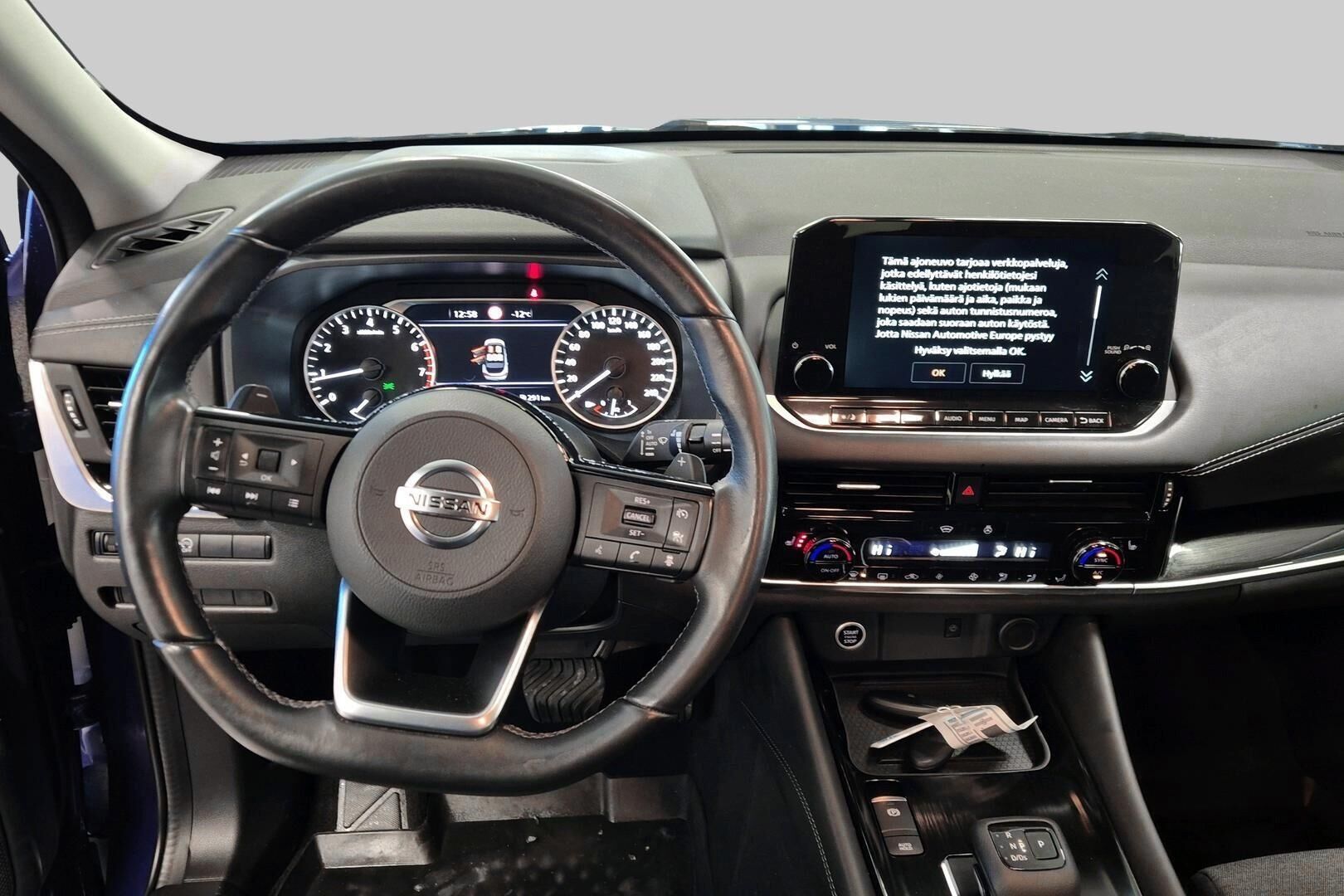 Nissan Qashqai iso kuva 9