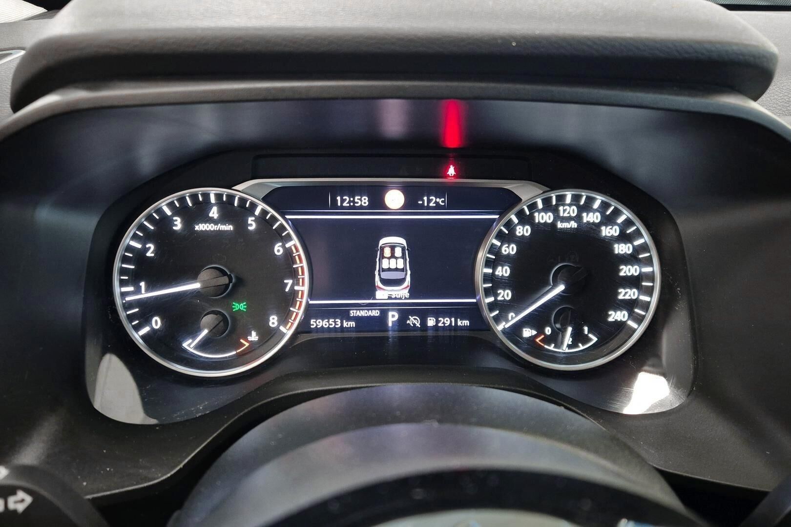 Nissan Qashqai iso kuva 12