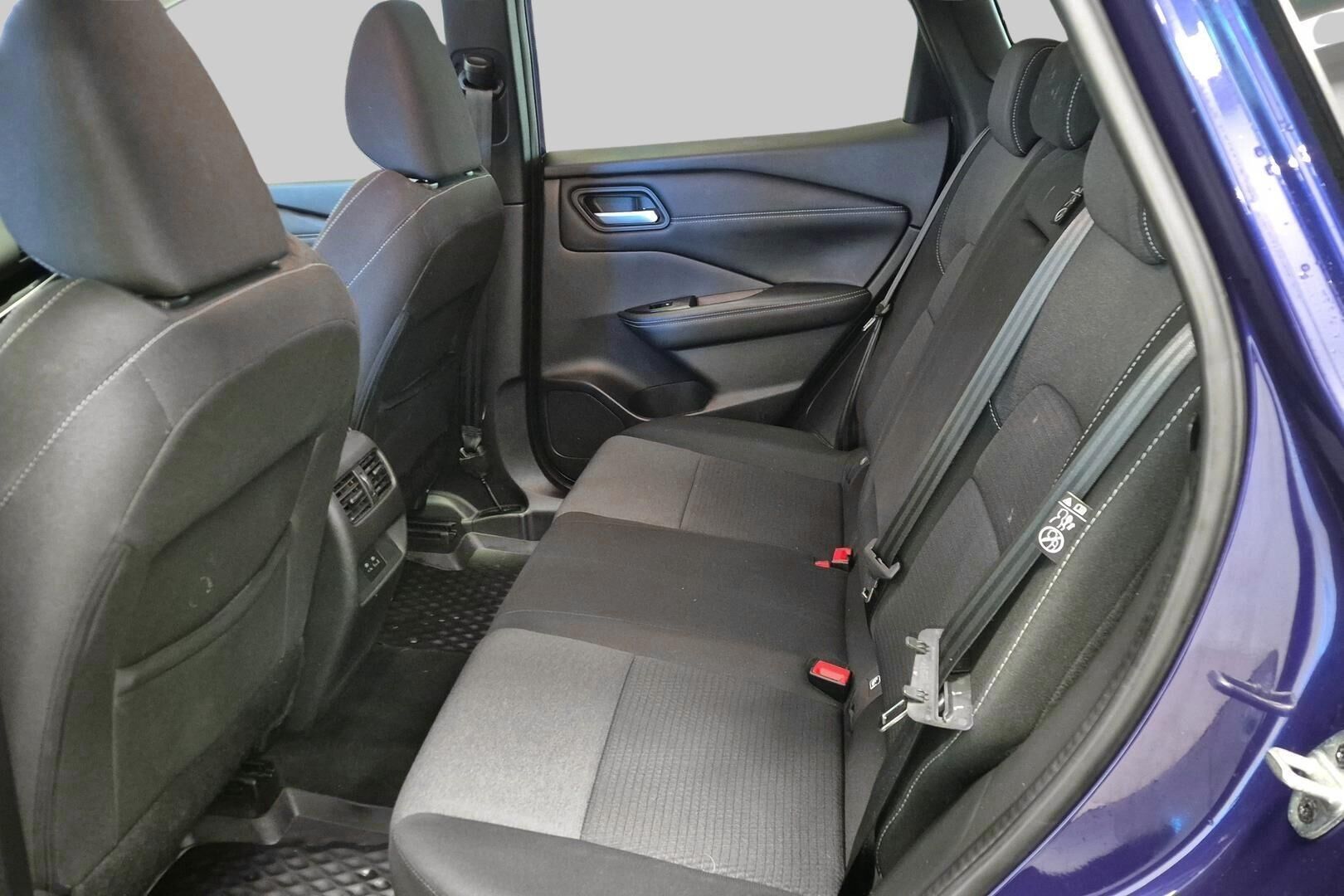 Nissan Qashqai iso kuva 8