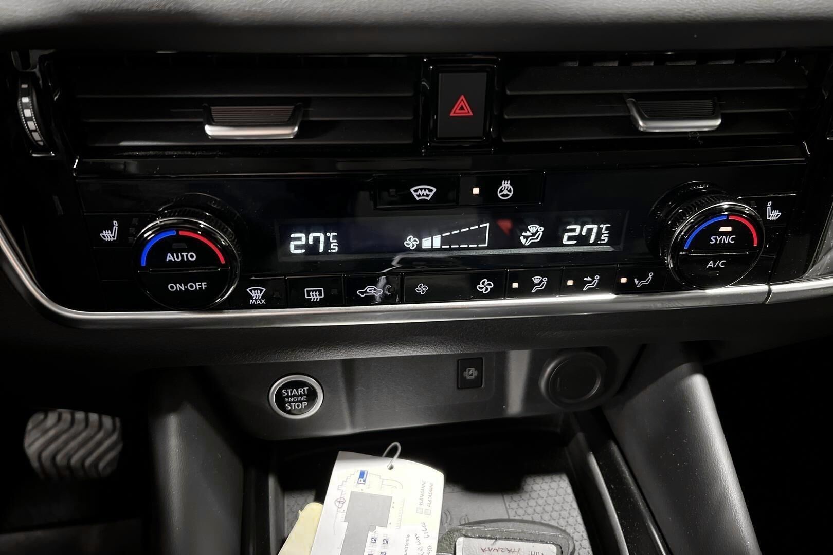 Nissan Qashqai iso kuva 17