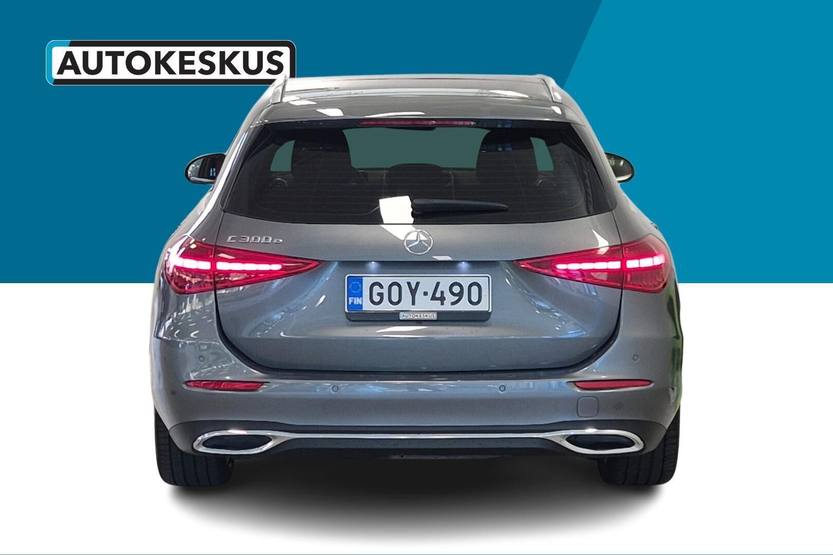 Mercedes-Benz C iso kuva 6