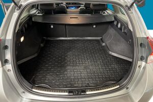 Toyota Auris esikatselu 12
