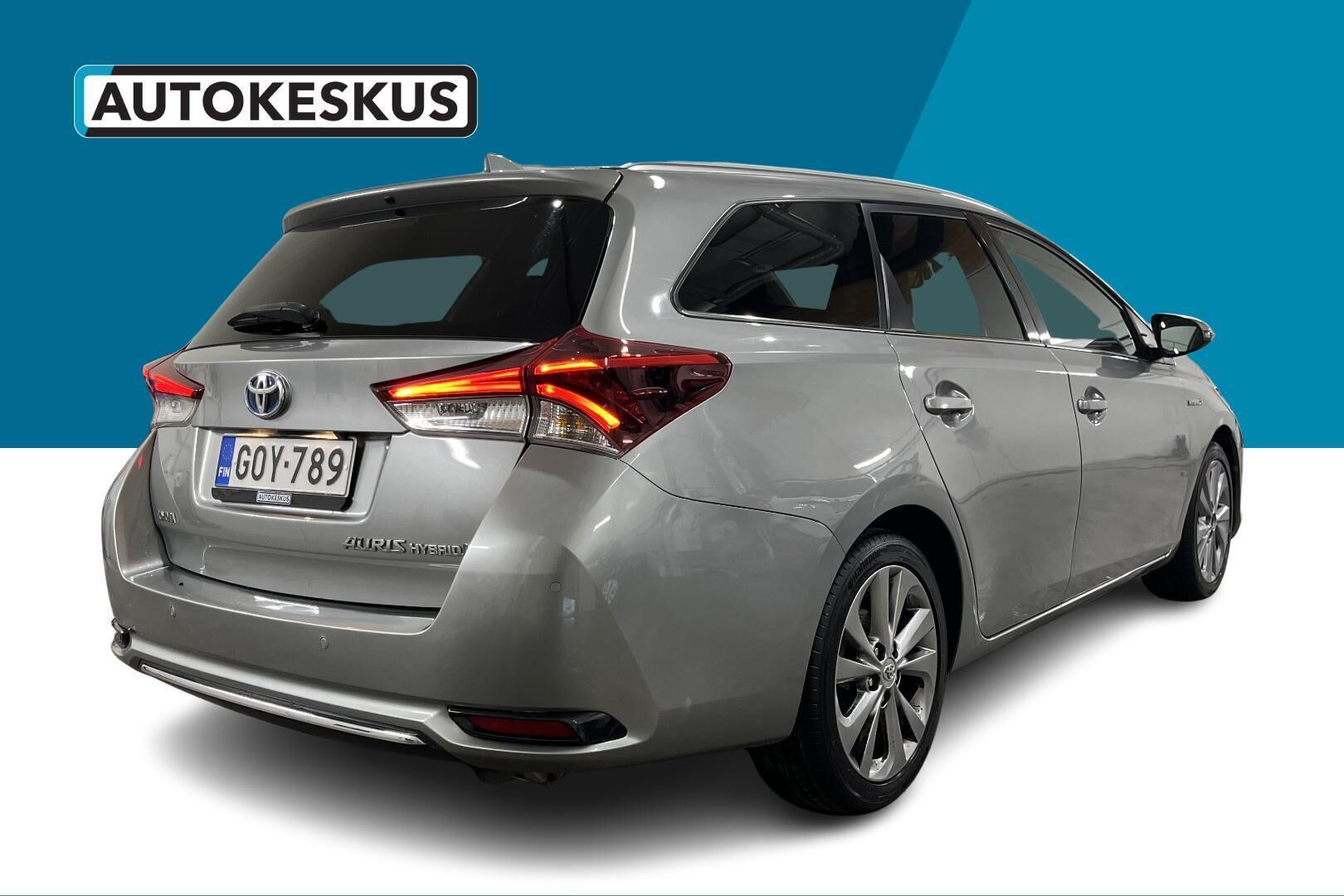 Toyota Auris iso kuva 5