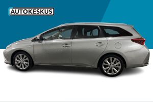 Toyota Auris esikatselu 8