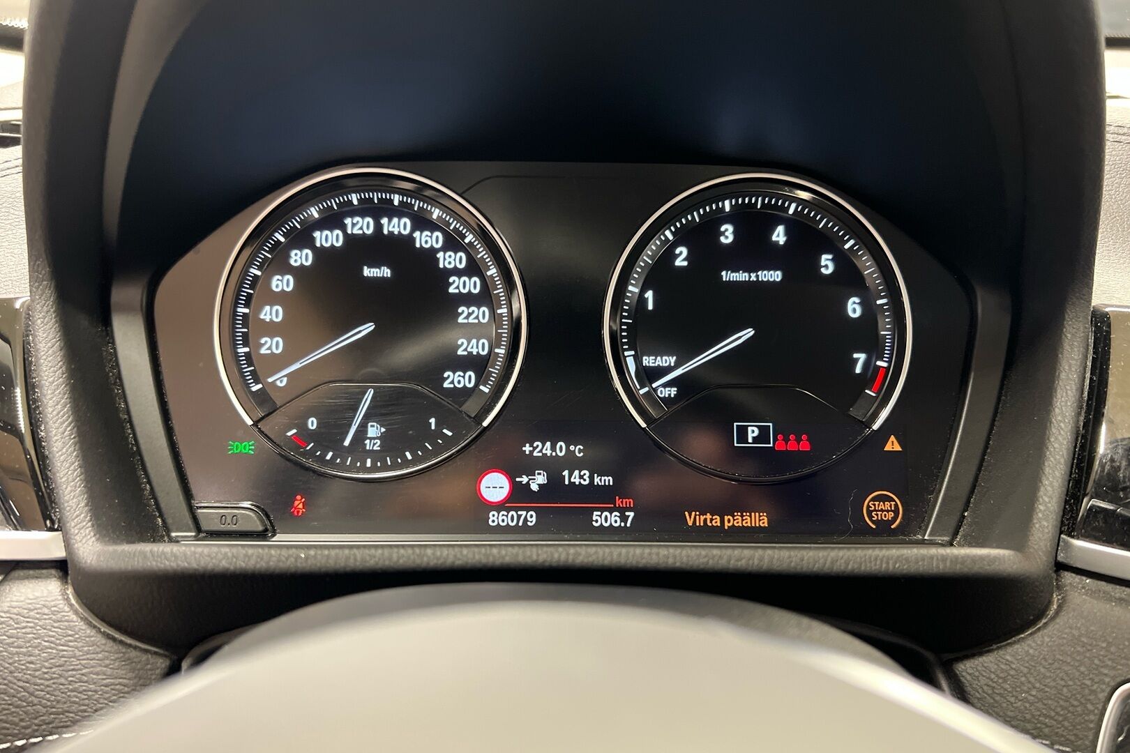 BMW X1 iso kuva 17