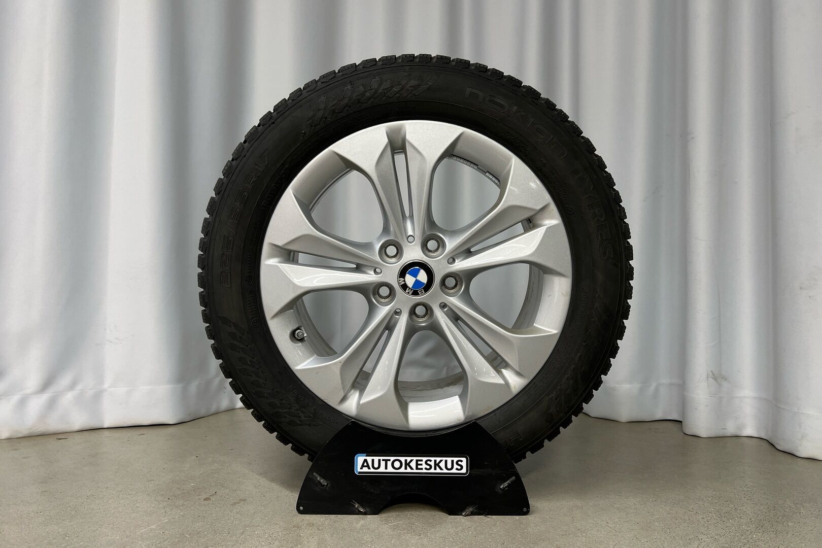 BMW X1 iso kuva 19