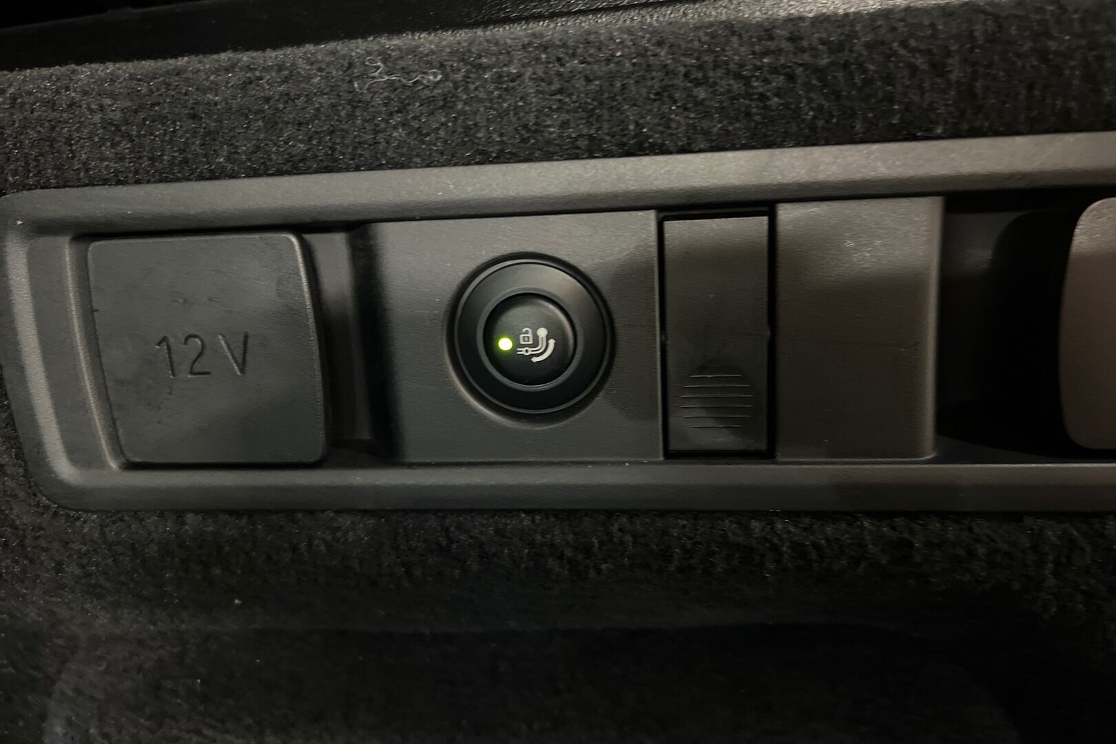 BMW X5 iso kuva 11