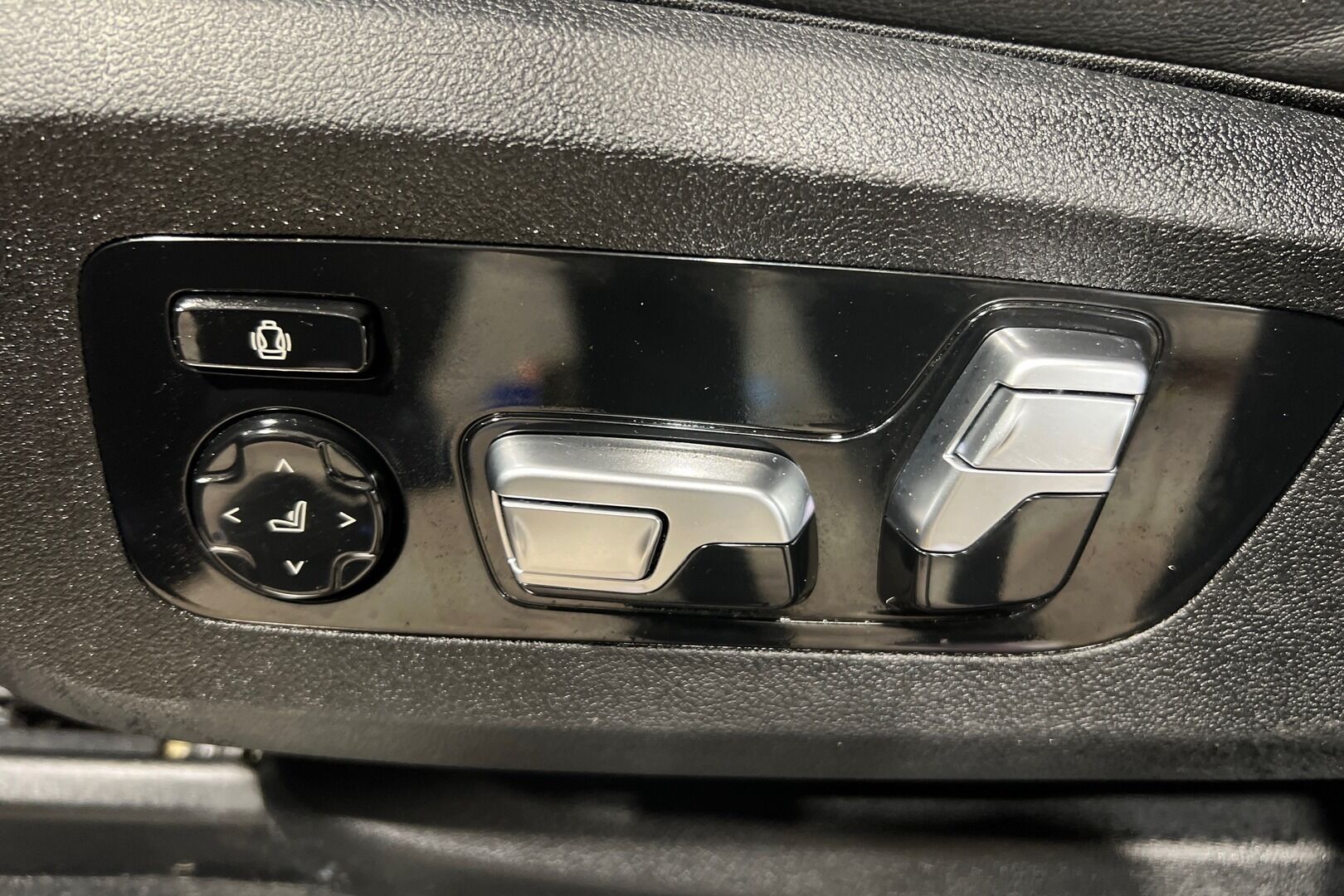 BMW X5 iso kuva 15