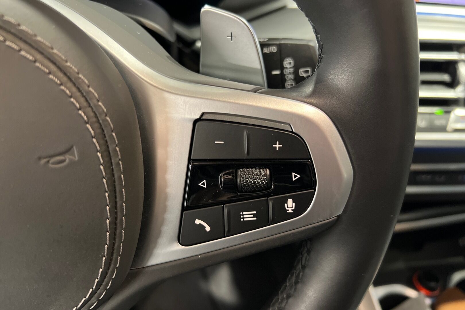 BMW X5 iso kuva 19
