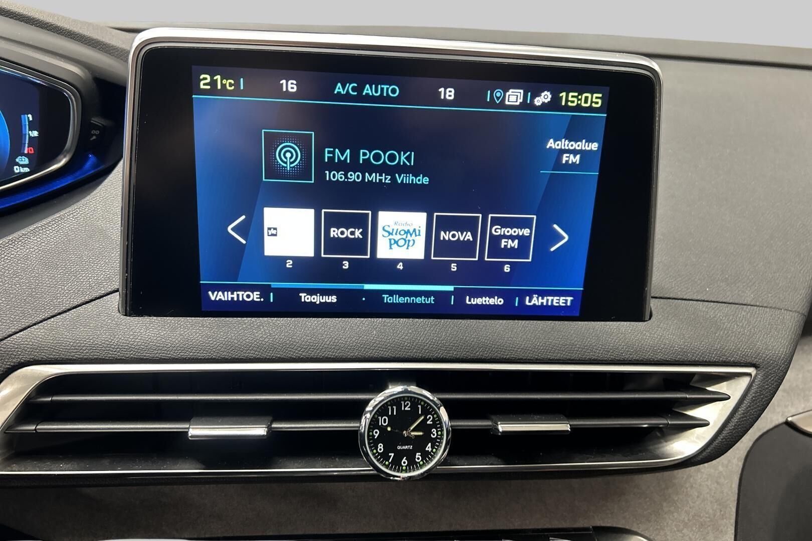 Peugeot 3008 iso kuva 15
