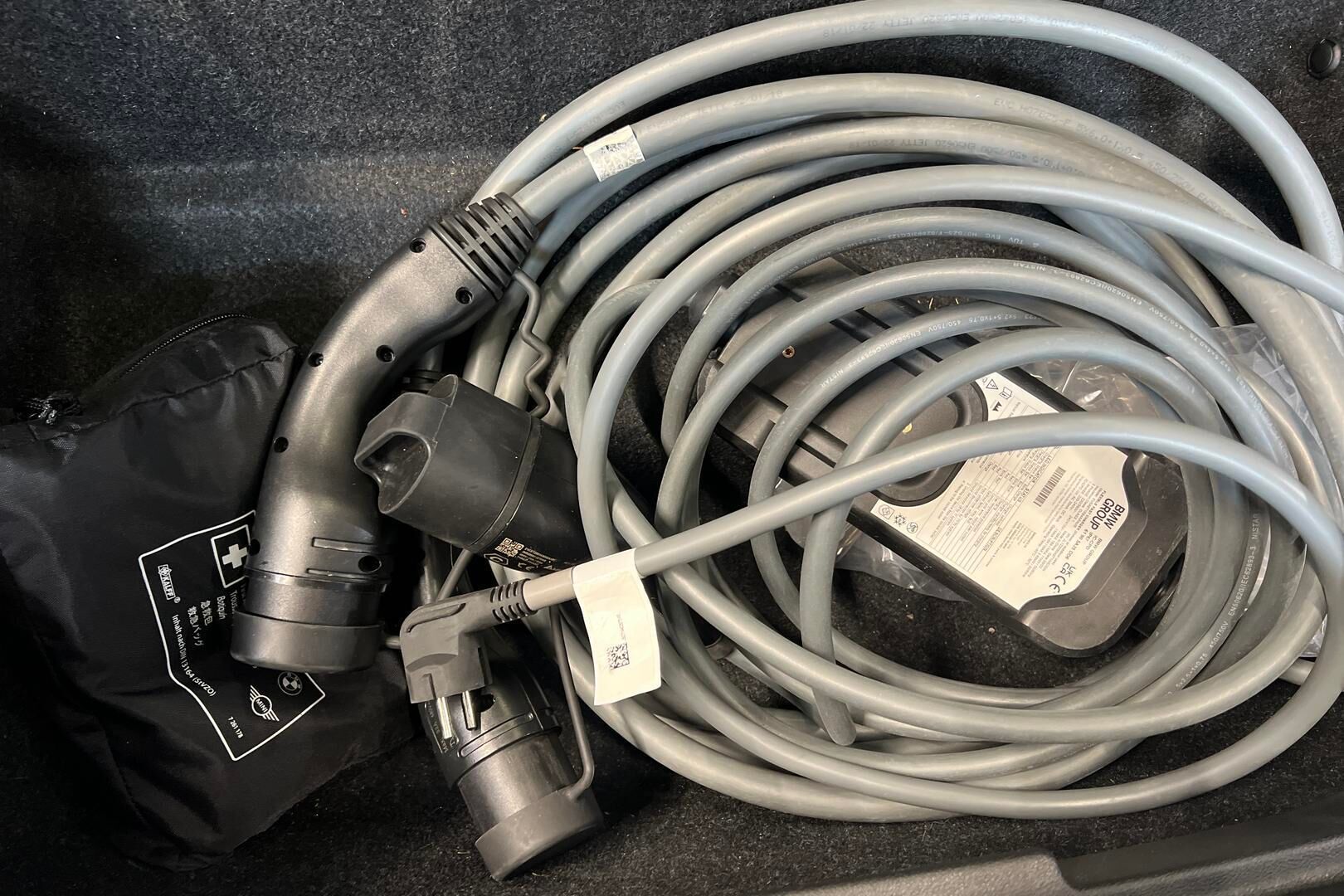 BMW I4 M50 iso kuva 22