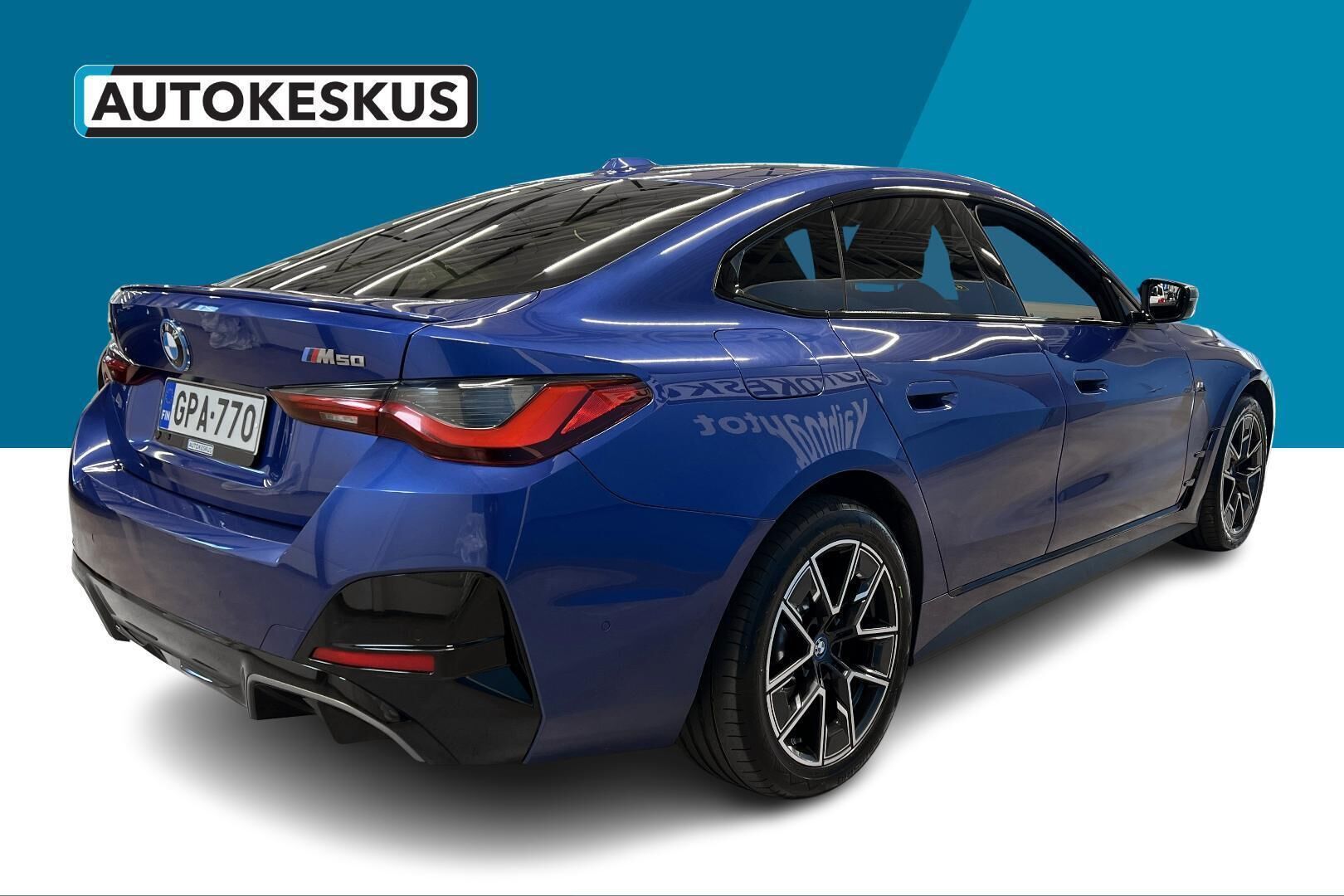 BMW i4 iso kuva 5