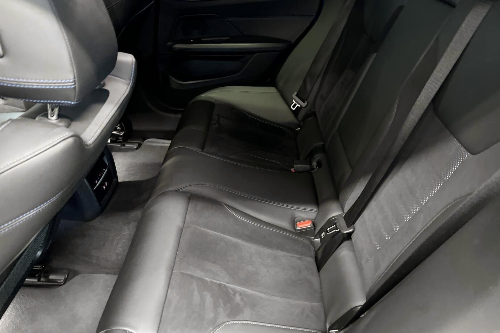 BMW I4 M50 iso kuva 8