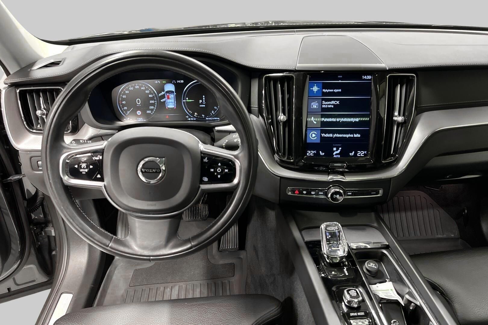 Volvo XC60 iso kuva 11