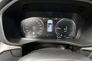 Volvo XC60 esikatselu 14
