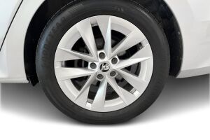 Skoda Octavia esikatselu 13