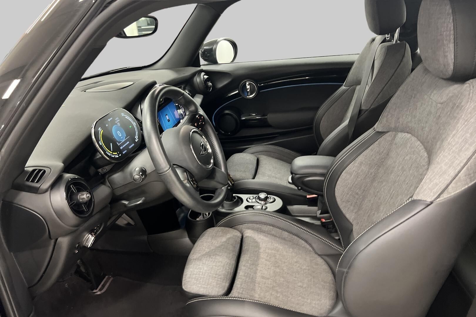 MINI Hatchback iso kuva 9