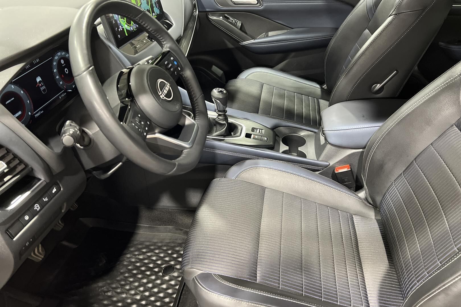 Nissan Qashqai iso kuva 7