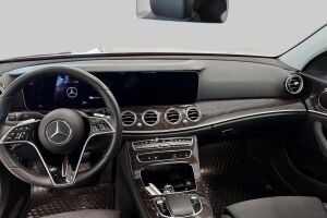 Mercedes-Benz E esikatselu 11
