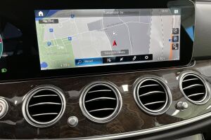 Mercedes-Benz E esikatselu 14